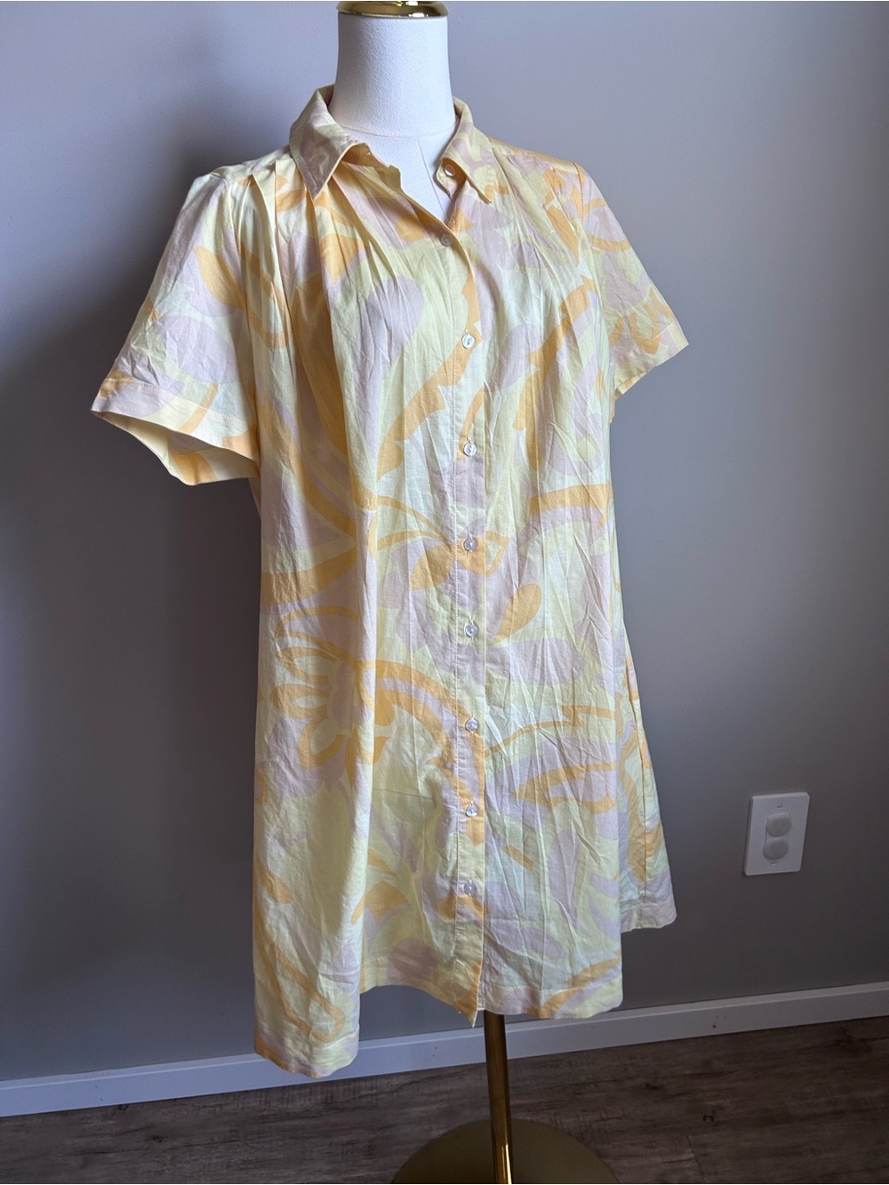 1. State Short-Sleeve Light pale butter Yellow Button front Shirt dress summer